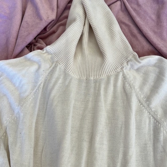 Turtleneck - Picture 2 of 3